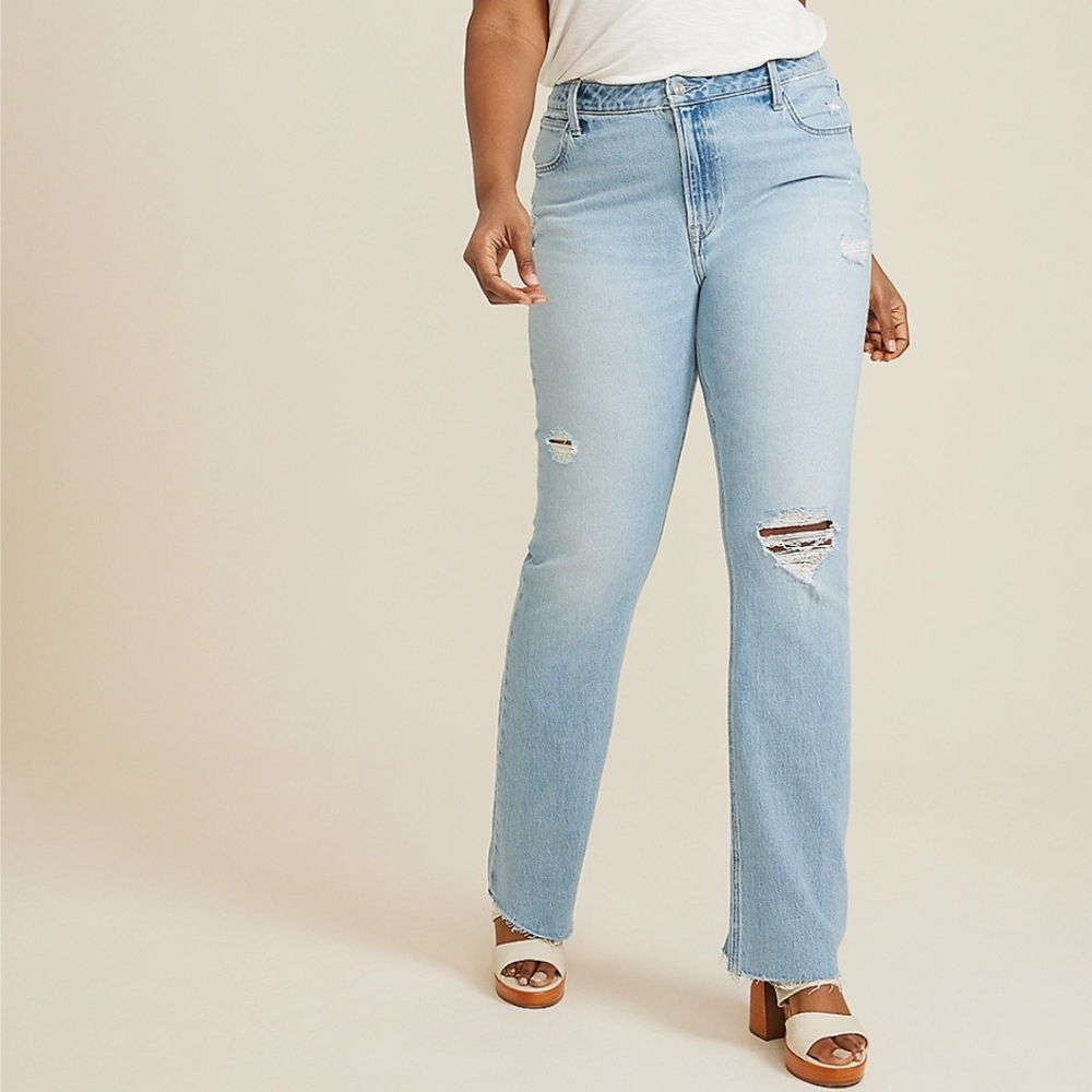 Maurices *Short* Cheeky Slim Boot Cut Jeans High Rise